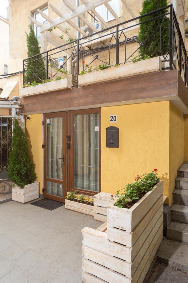 Трирівневий Лофт Із Спальнею-Укриттям Self Check-In 247 Odessa Exterior foto
